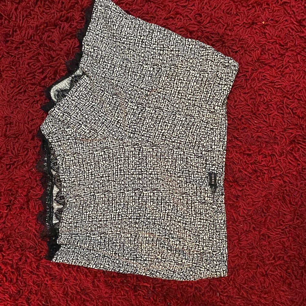 Super cute TORRID SHORTS WITH LACE